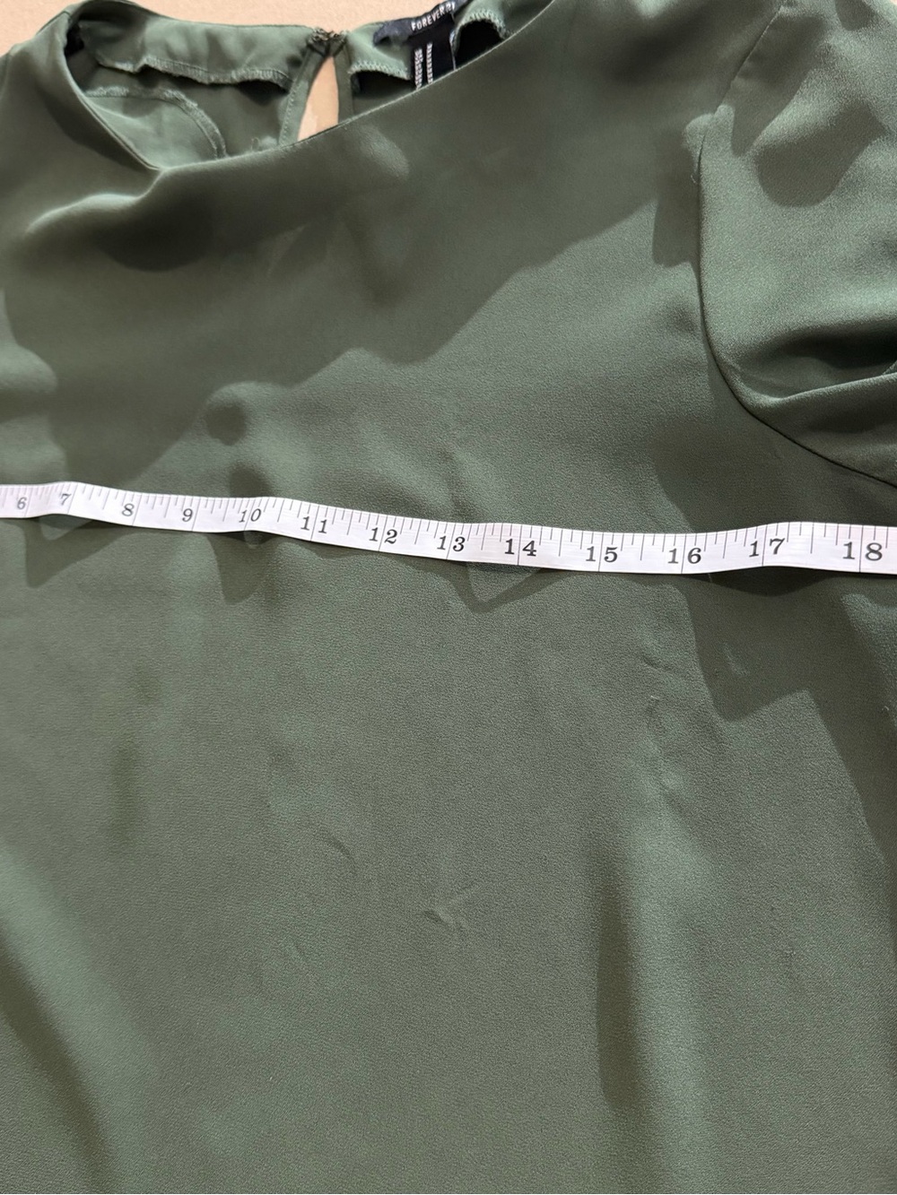 Forever 21 Olive Green Satin Blouse Roll Tab Sleeve Top M | Old Money Work - Picture 6 of 6
